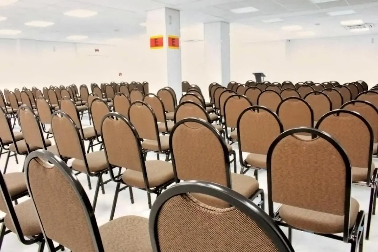 Tri Hotel Executive Indaial 4*,